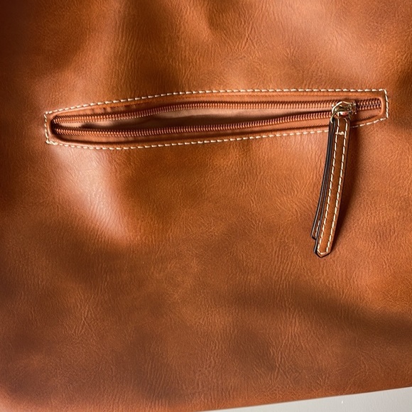 Boho Fringe Tan Shoulder Bag. - Picture 11 of 15